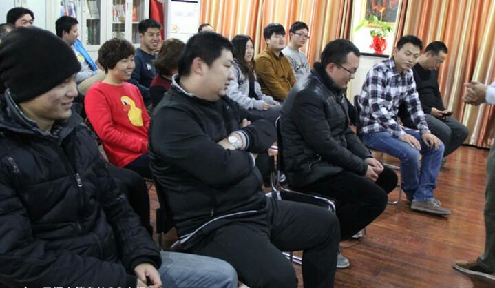 2016年的中秋節(jié)您準(zhǔn)備怎么過？洛陽(yáng)天恒裝飾祝您和家人節(jié)日快樂，幸福圓滿！