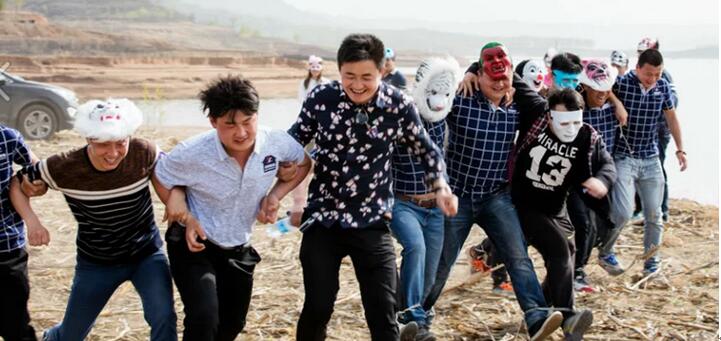 2016年的中秋節(jié)您準(zhǔn)備怎么過(guò)？洛陽(yáng)天恒裝飾祝您和家人節(jié)日快樂(lè)，幸福圓滿！